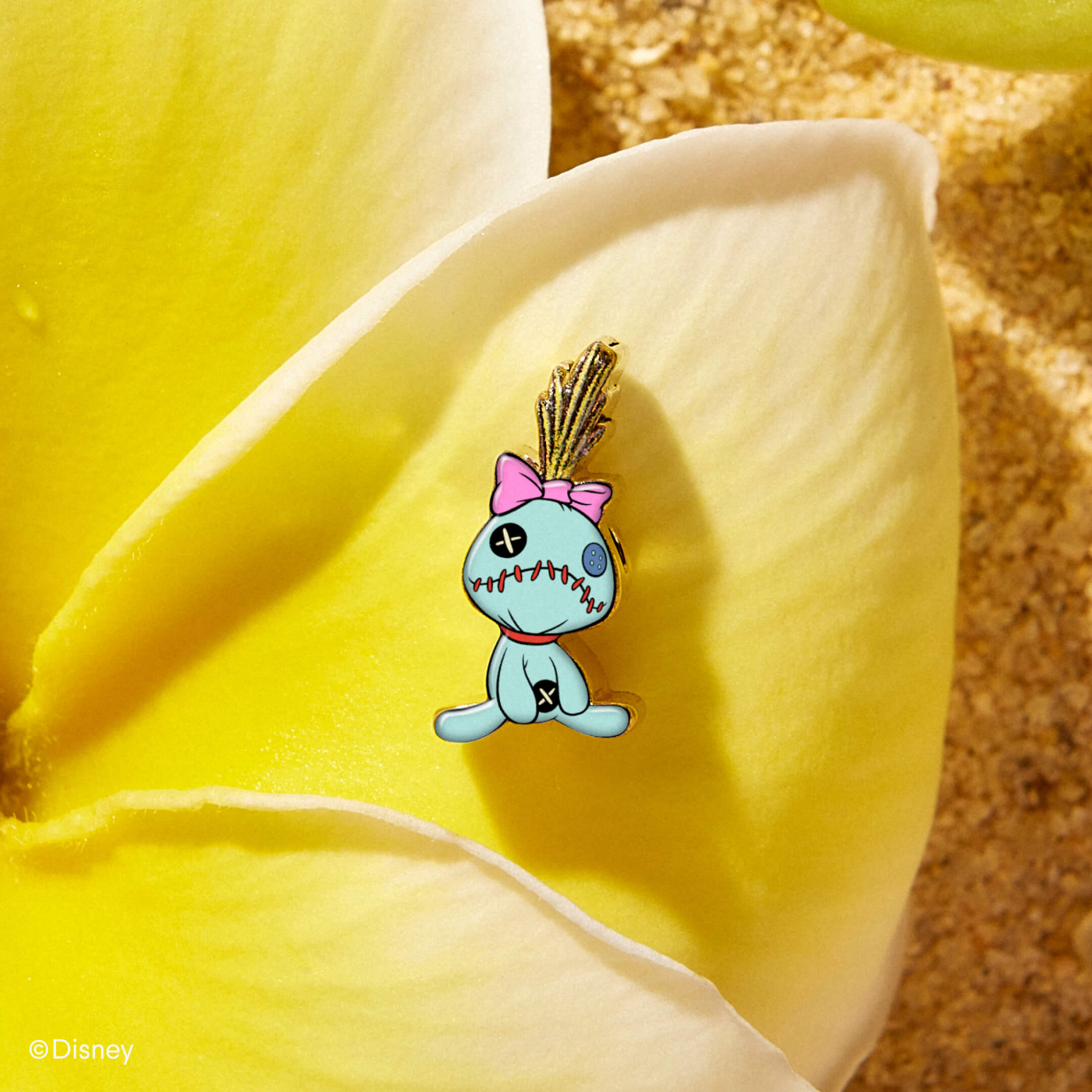 LWP x Disney's Lilo & Stitch Scrump Casted Bead