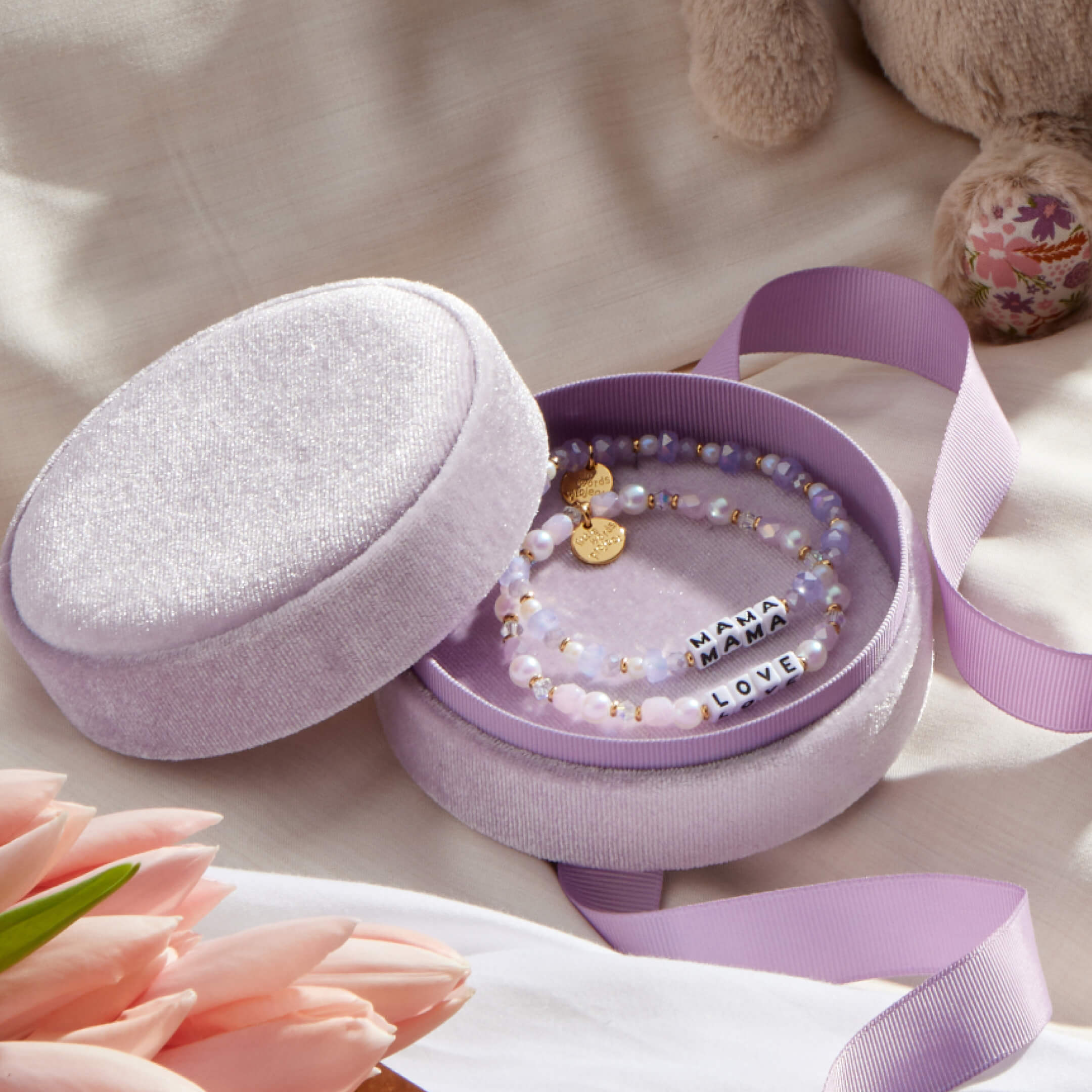 Bracelet & Necklace Gift Box with Bracelets