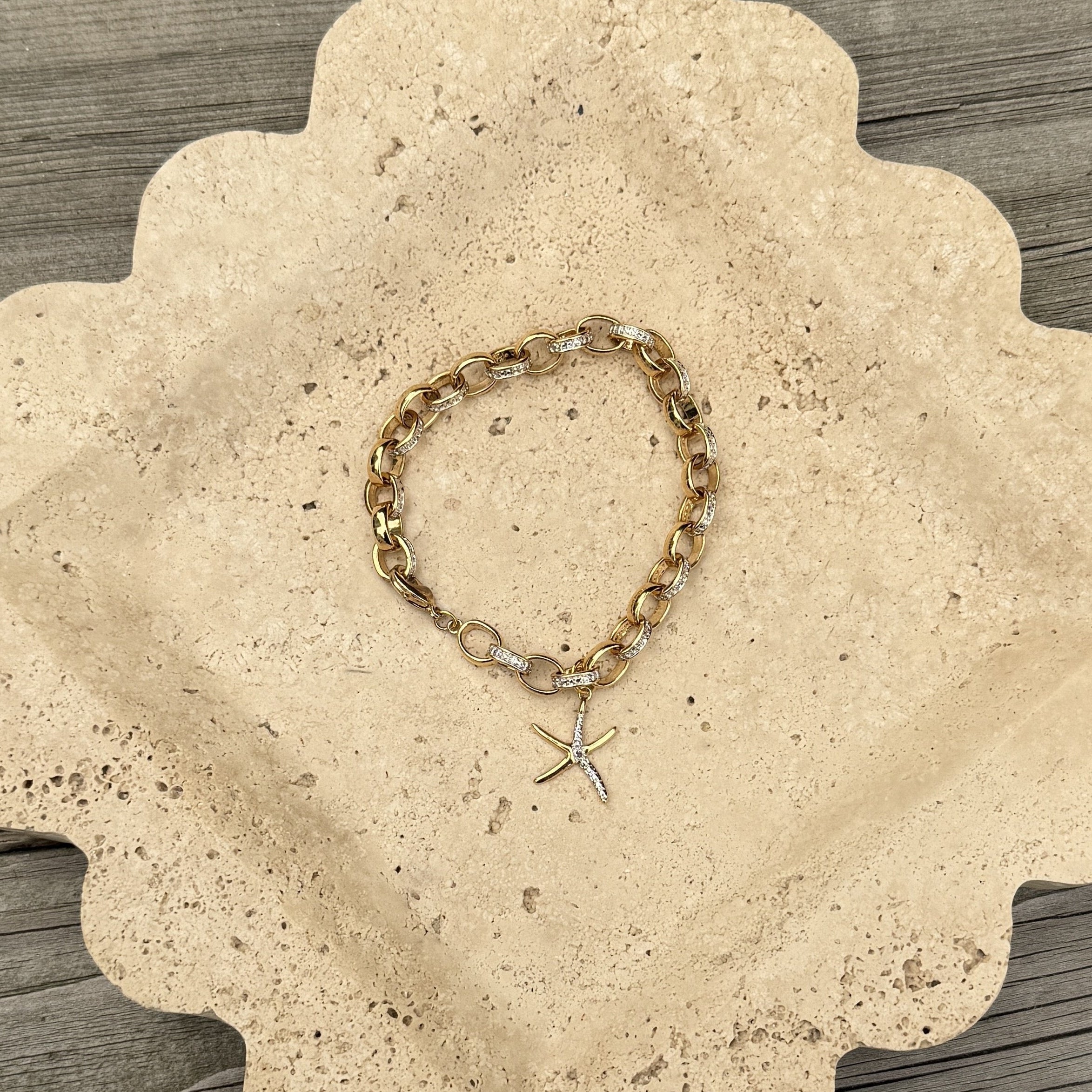 1980's Starfish Charm Paper Chain Bracelet