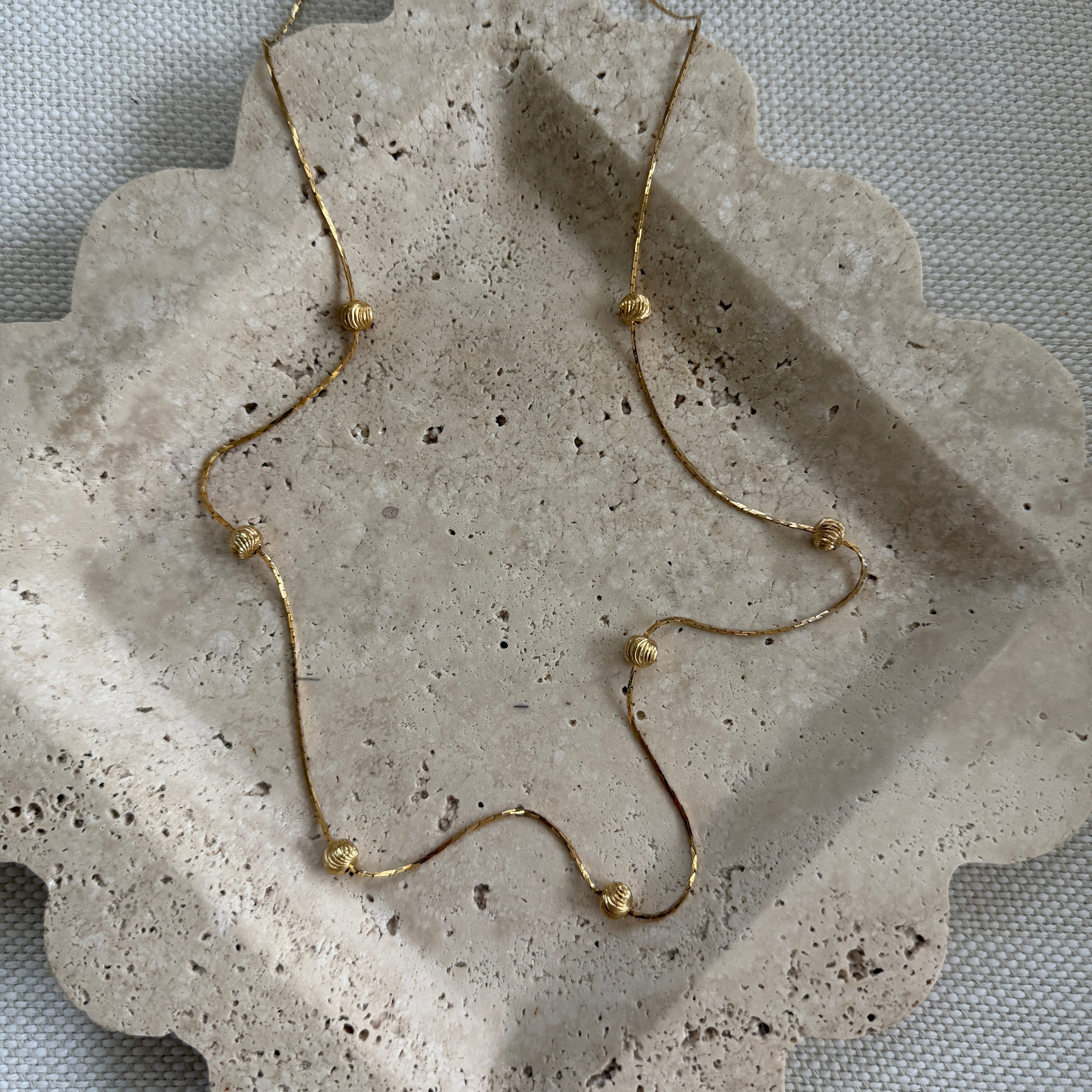70s Gold-Tone Snake Chain Ribbed Bead Station Necklace
