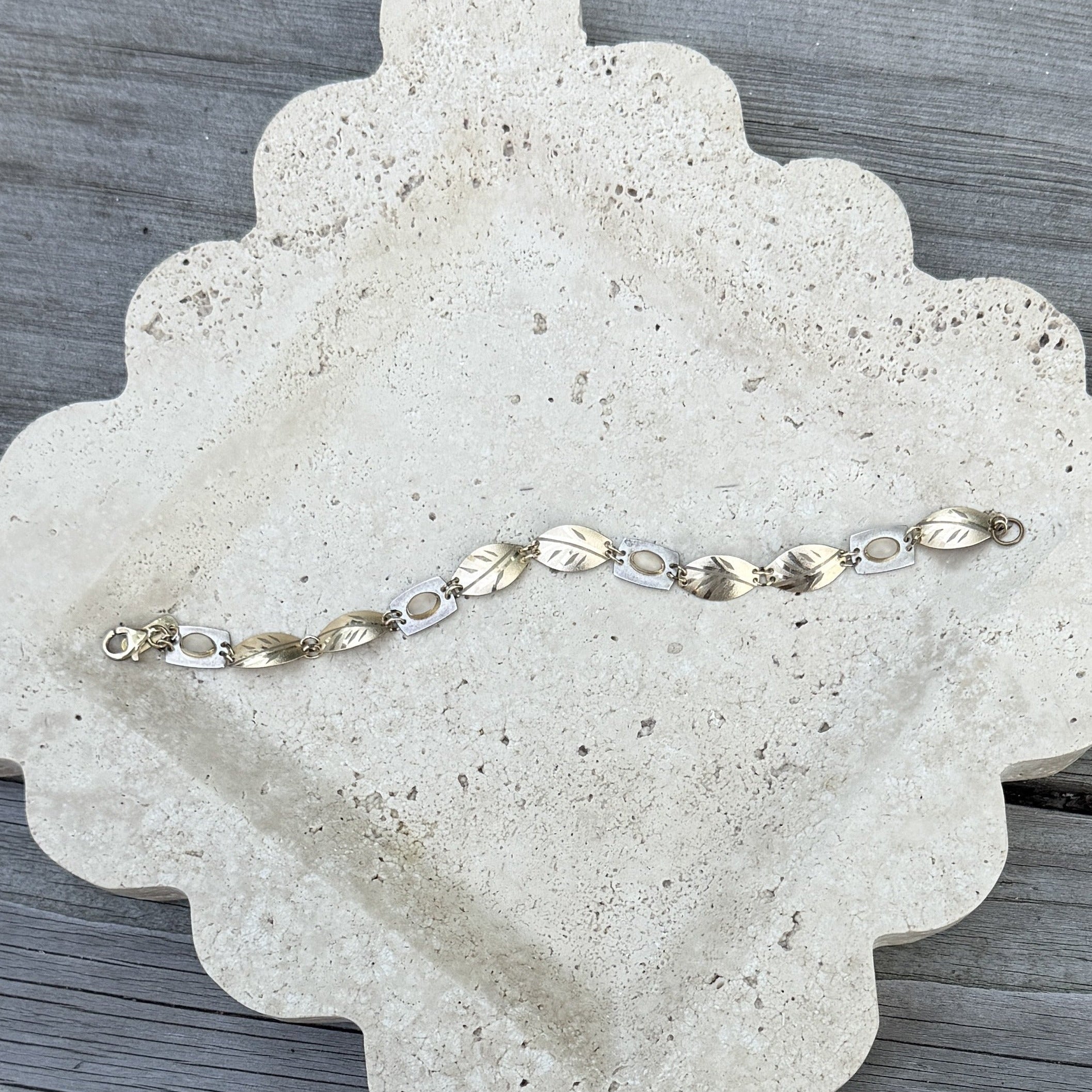 Holly Yashi Leaf and Stone Bracelet